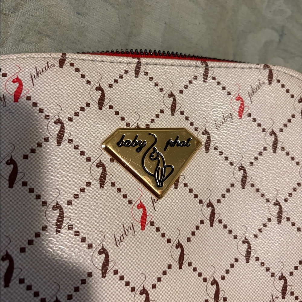 Baby Phat White and Red Crossbody Bag with Gold Chain - Picture 4 of 5